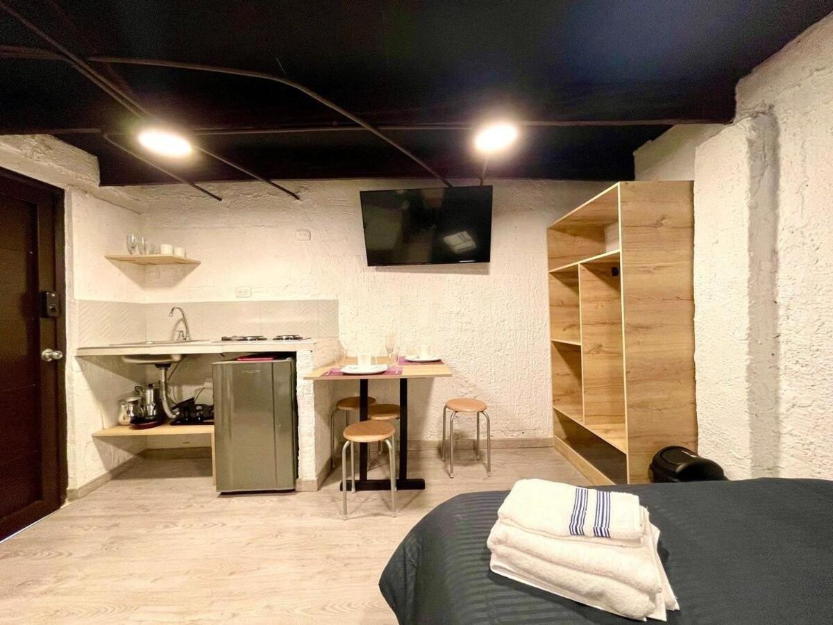 Super Apartamento Central En Casa Colonial Bogota Exterior photo